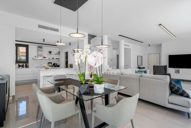 Tweedehands - Villa -
Guardamar del Segura - Costa Blanca