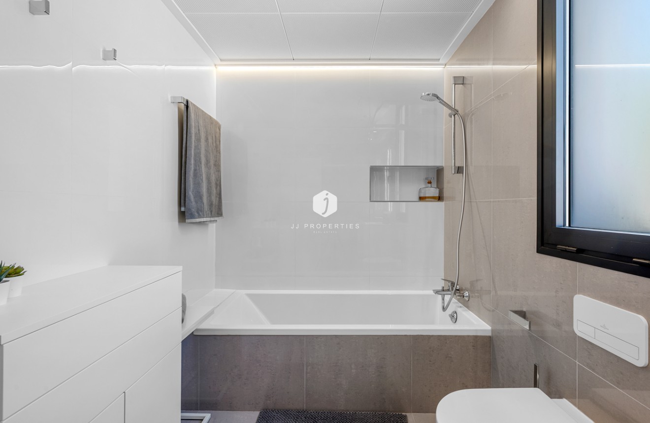 Tweedehands - Villa -
Guardamar del Segura - Costa Blanca