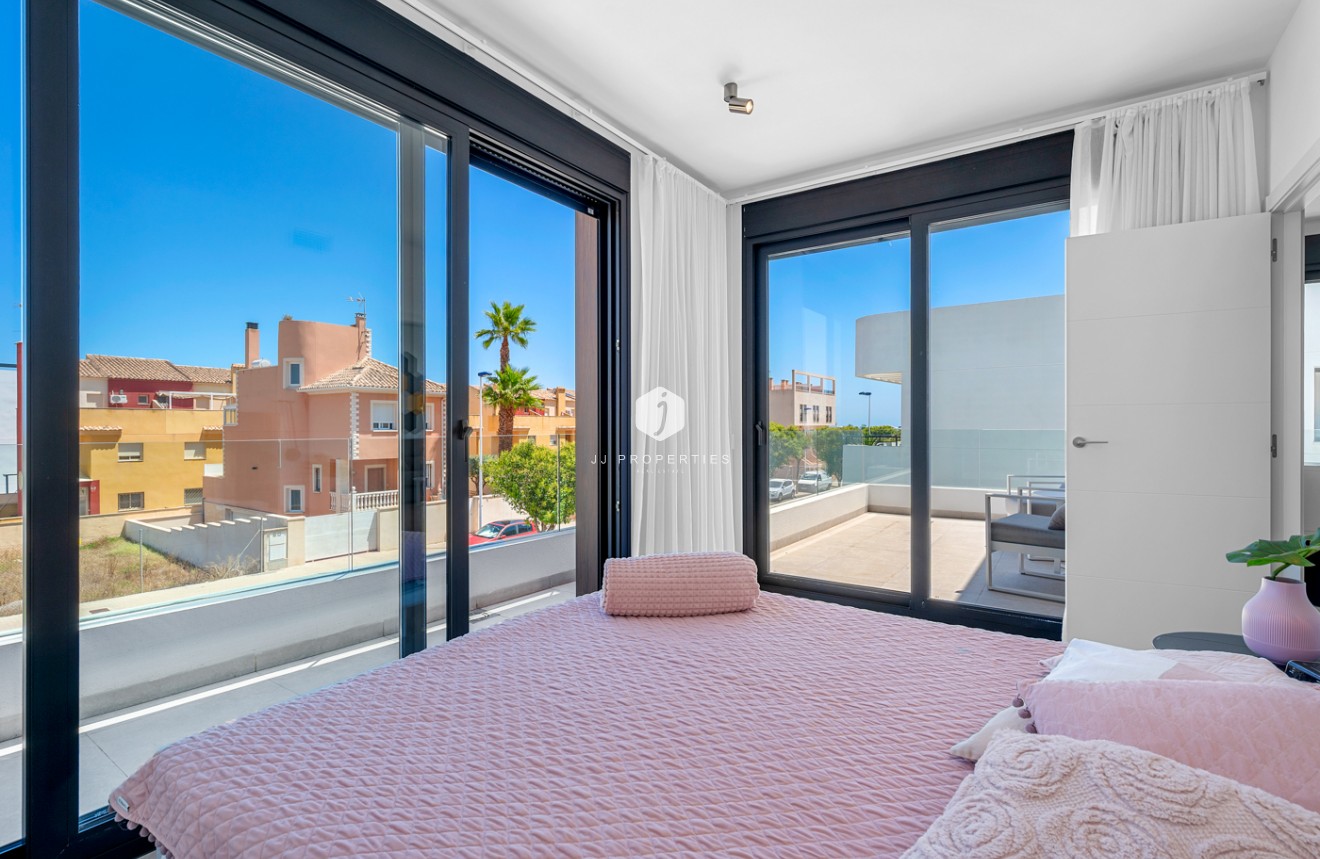 Tweedehands - Villa -
Guardamar del Segura - Costa Blanca