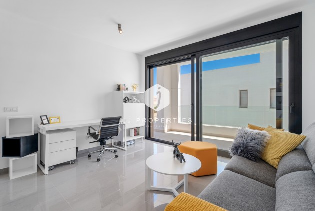 Tweedehands - Villa -
Guardamar del Segura - Costa Blanca