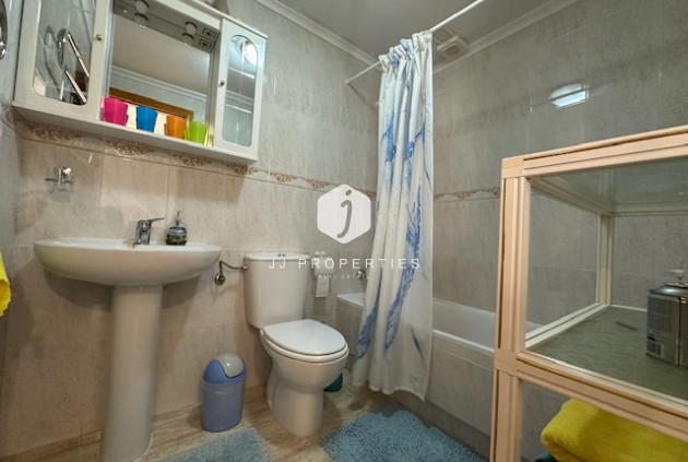 D'occasion - Appartement -
Torrevieja - Costa Blanca