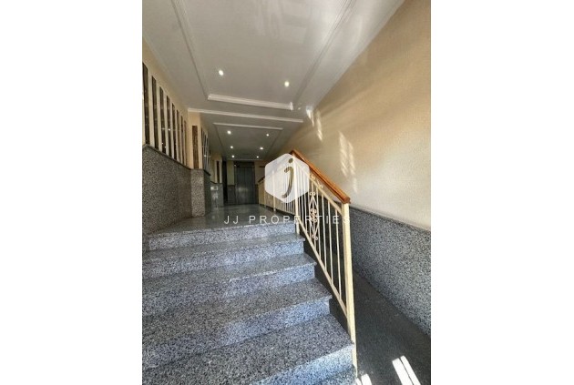 D'occasion - Appartement -
Torrevieja - Costa Blanca