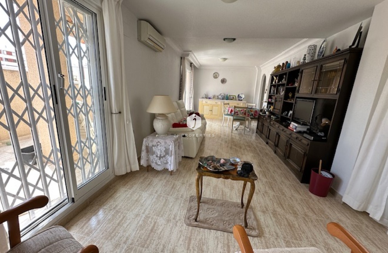 D'occasion - Appartement -
Torrevieja - Costa Blanca