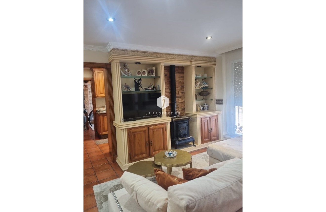 Tweedehands - Chalet -
Orihuela Costa - Costa Blanca