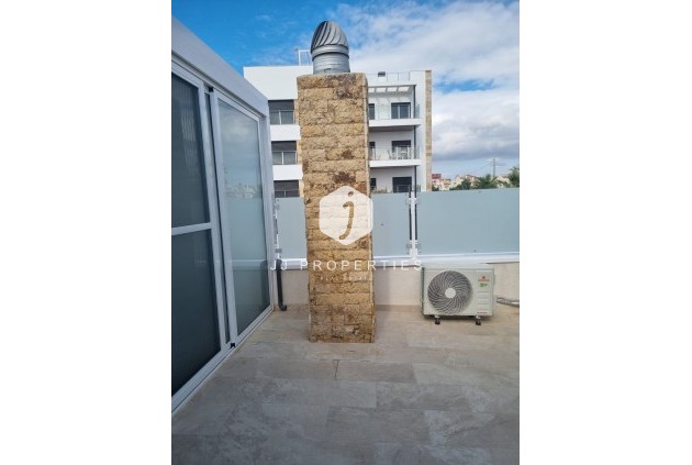 Tweedehands - Chalet -
Orihuela Costa - Costa Blanca