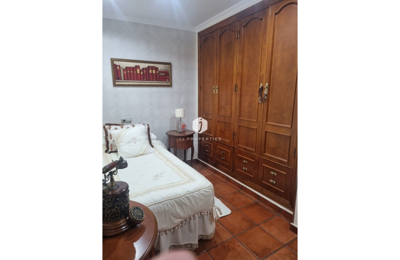 Tweedehands - Chalet -
Orihuela Costa - Costa Blanca