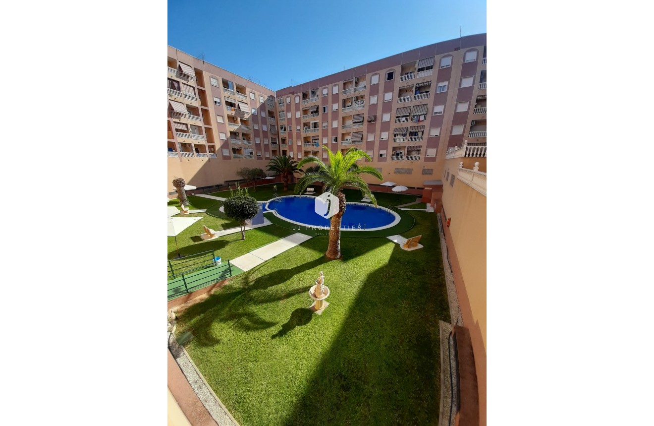 Tweedehands - Appartement / flat -
Torrevieja - Costa Blanca