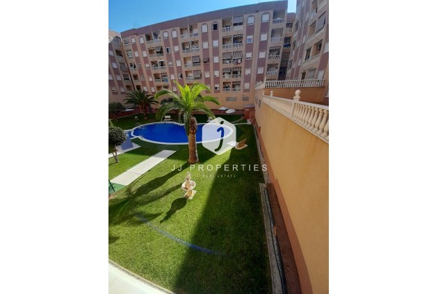 Tweedehands - Appartement / flat -
Torrevieja - Costa Blanca