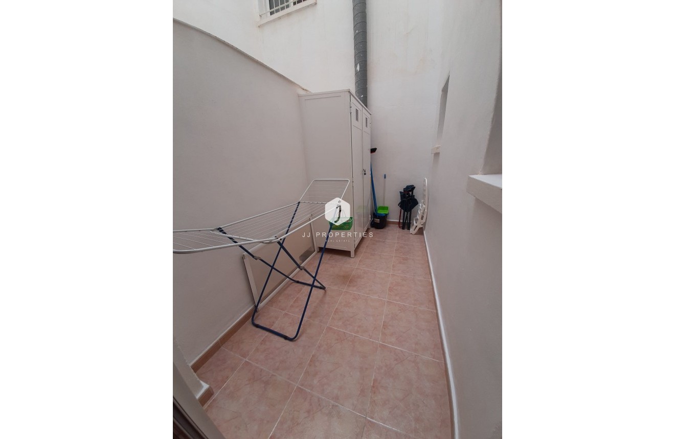 Tweedehands - Appartement / flat -
Torrevieja - Costa Blanca