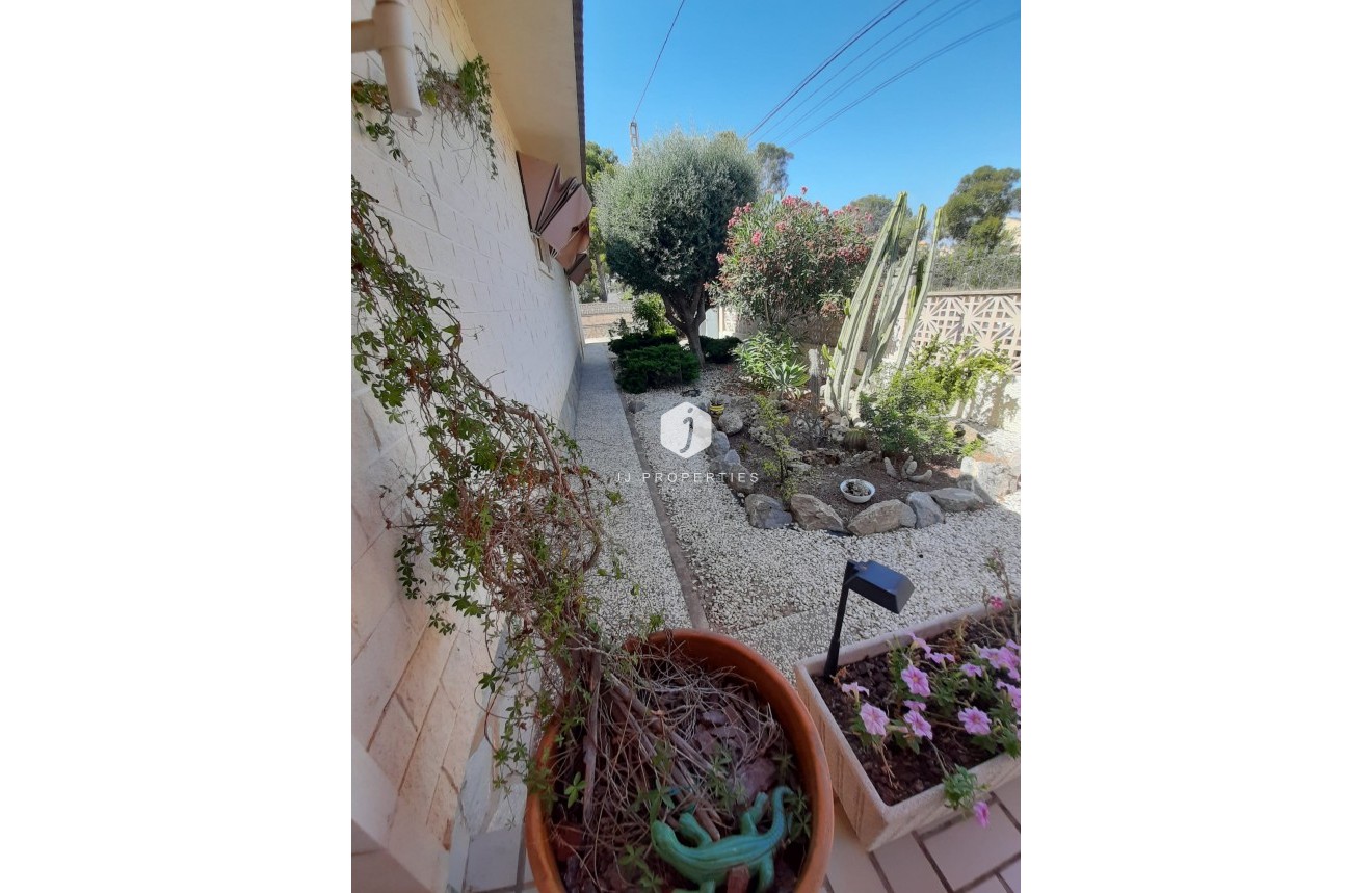 Segunda mano - Villa -
Orihuela Costa - Costa Blanca