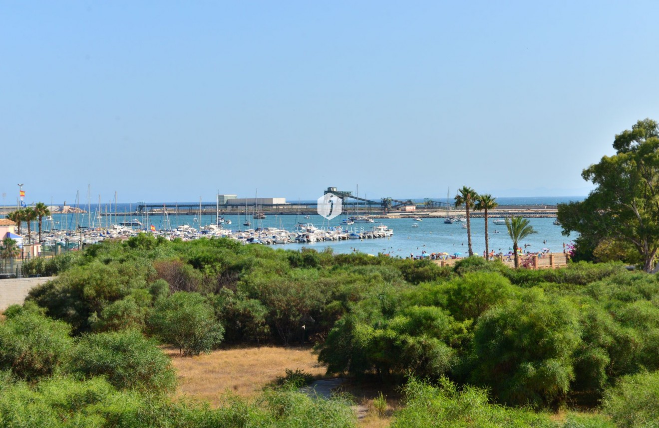 Tweedehands - Appartement / flat -
Torrevieja - Costa Blanca