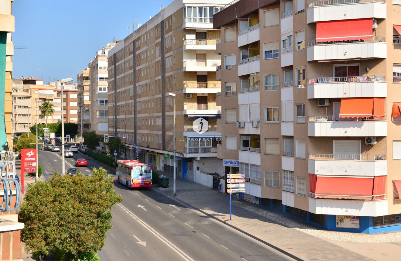 Tweedehands - Appartement / flat -
Torrevieja - Costa Blanca