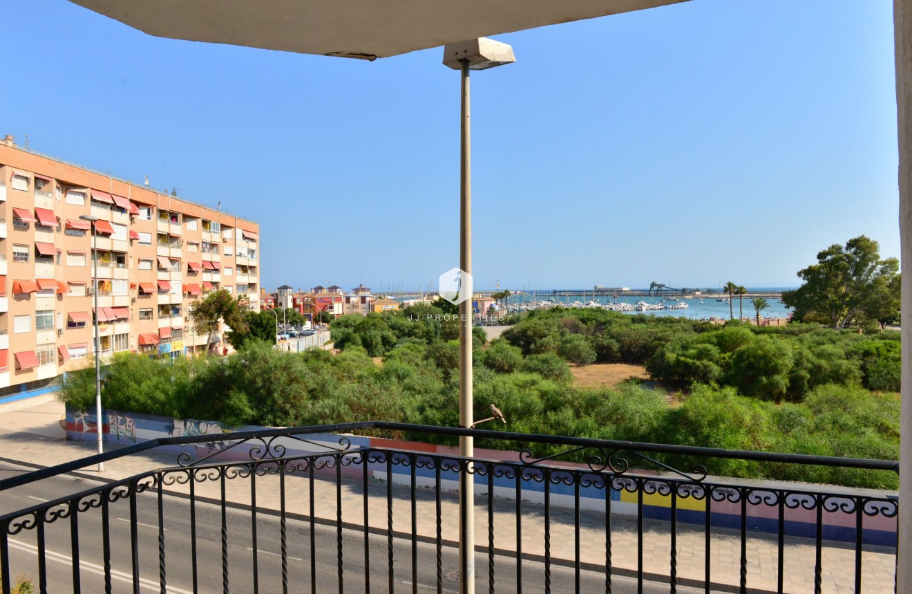 Tweedehands - Appartement / flat -
Torrevieja - Costa Blanca
