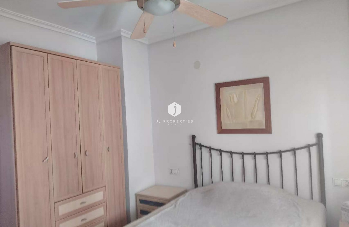 Tweedehands - Appartement / flat -
Torrevieja - Costa Blanca