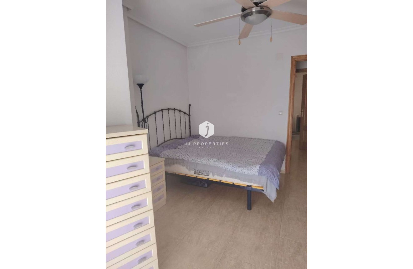 Tweedehands - Appartement / flat -
Torrevieja - Costa Blanca