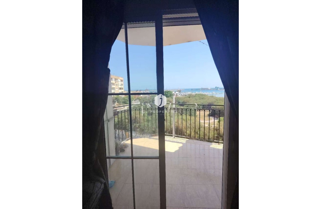 Tweedehands - Appartement / flat -
Torrevieja - Costa Blanca