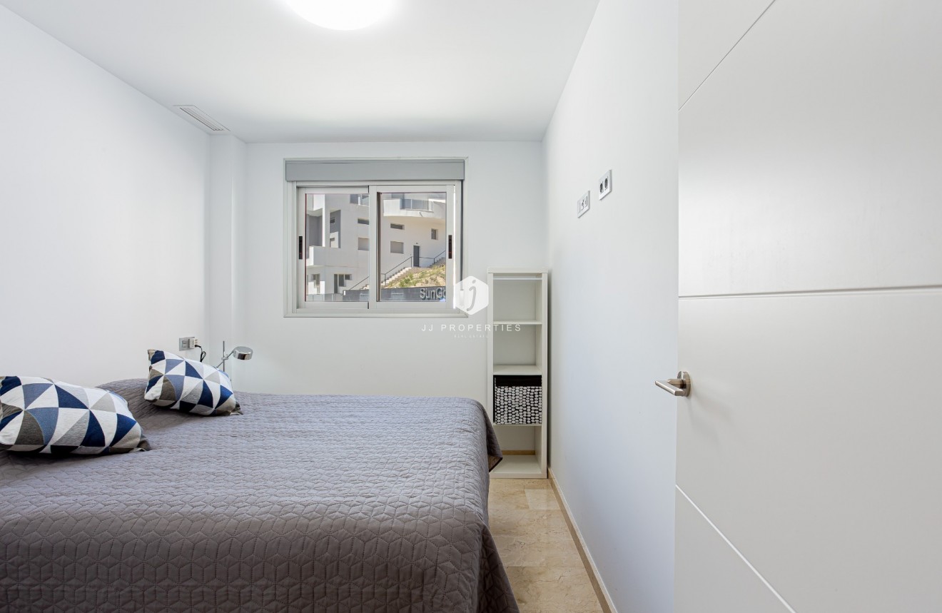 Z drugiej ręki - Mieszkanie w bloku -
Orihuela Costa - Costa Blanca