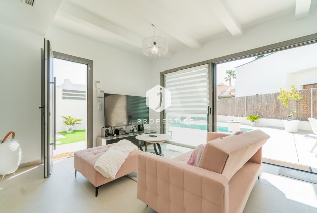 Z drugiej ręki - Villa -
Orihuela Costa - Costa Blanca