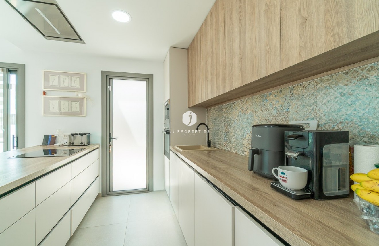 Z drugiej ręki - Villa -
Orihuela Costa - Costa Blanca