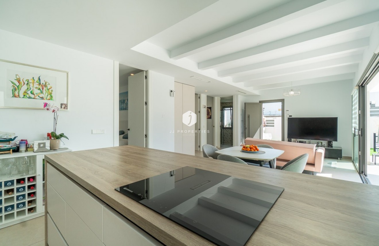 Z drugiej ręki - Villa -
Orihuela Costa - Costa Blanca