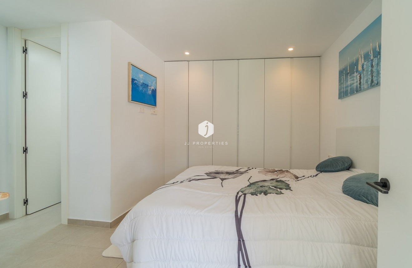 Z drugiej ręki - Villa -
Orihuela Costa - Costa Blanca