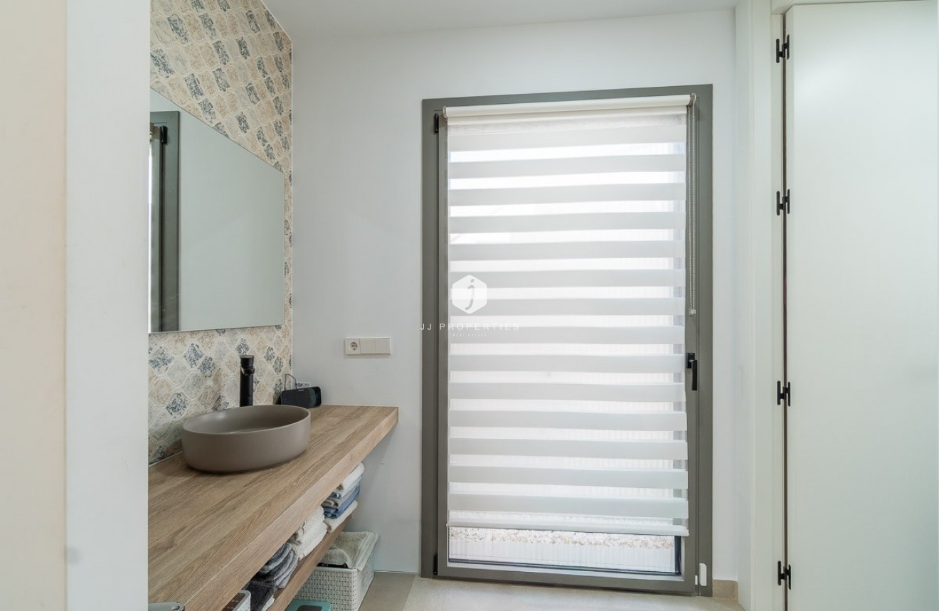 Z drugiej ręki - Villa -
Orihuela Costa - Costa Blanca