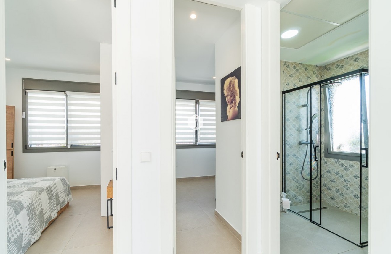 Z drugiej ręki - Villa -
Orihuela Costa - Costa Blanca