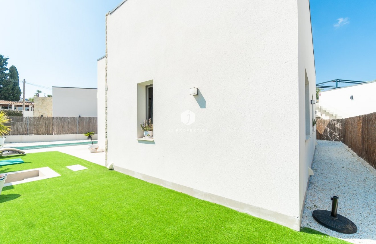 Z drugiej ręki - Villa -
Orihuela Costa - Costa Blanca