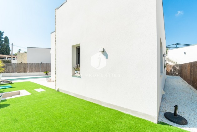 Z drugiej ręki - Villa -
Orihuela Costa - Costa Blanca