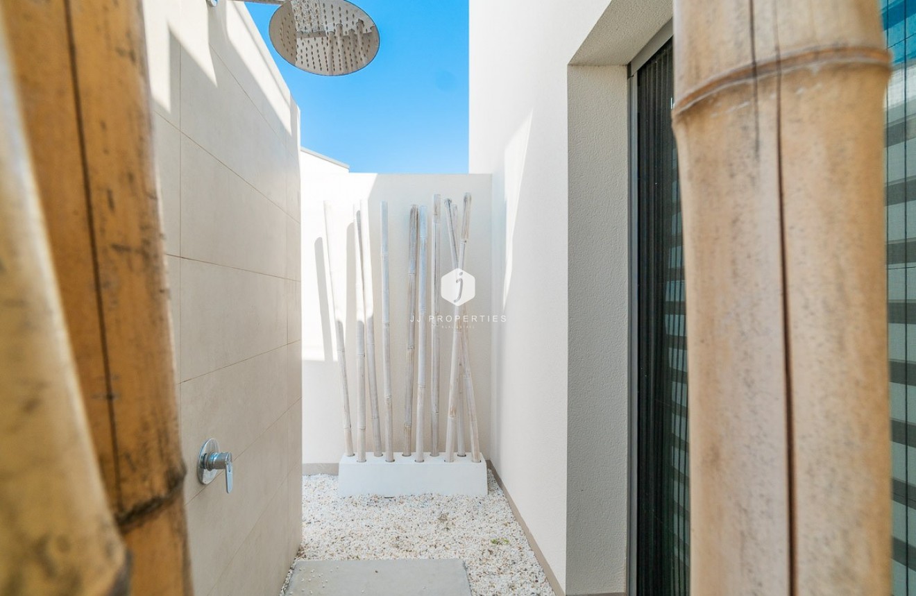 Z drugiej ręki - Villa -
Orihuela Costa - Costa Blanca