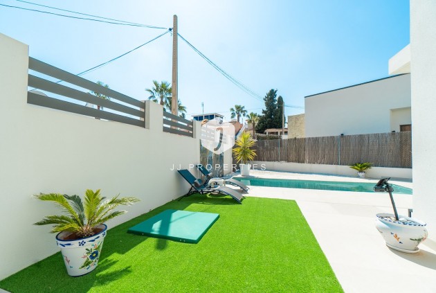 Z drugiej ręki - Villa -
Orihuela Costa - Costa Blanca