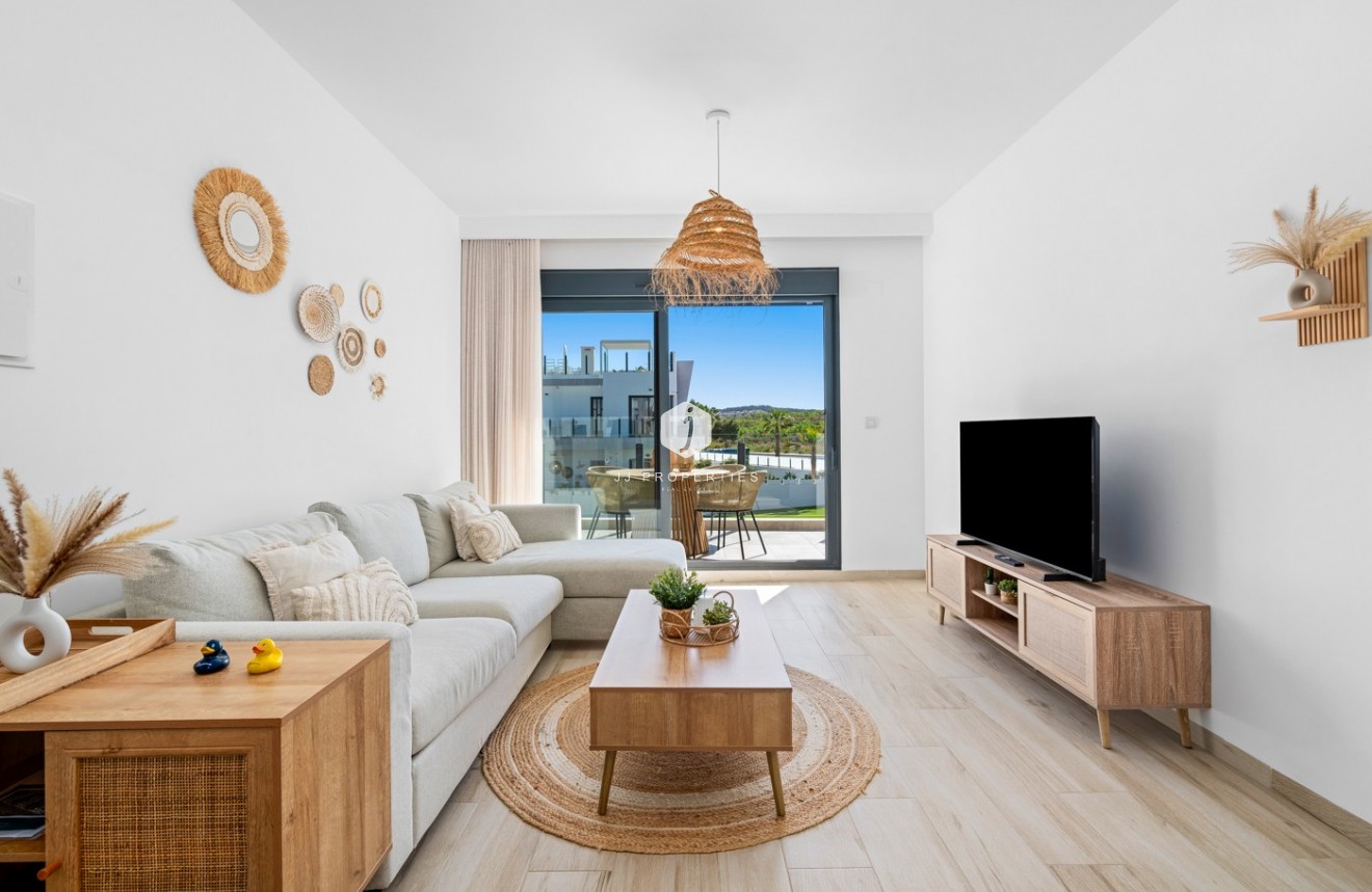 Resale - Apartment / flat -
San Miguel de Salinas - Inland