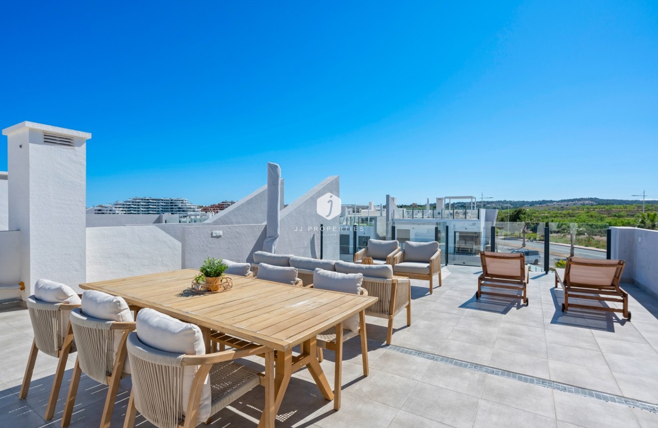 Resale - Apartment / flat -
San Miguel de Salinas - Inland