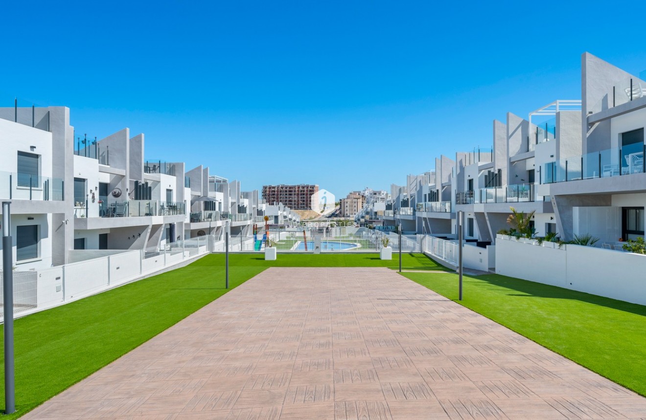 Resale - Apartment / flat -
San Miguel de Salinas - Inland