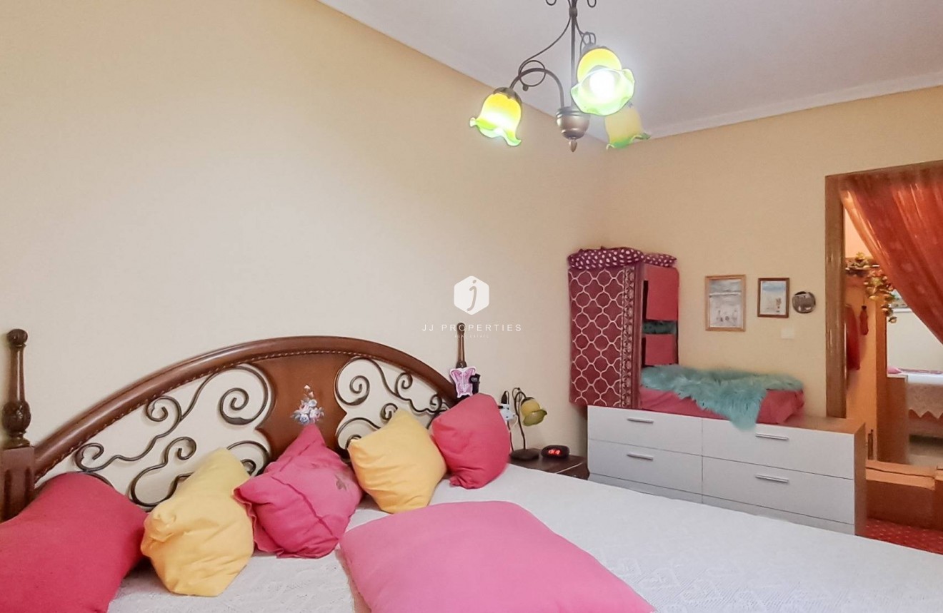 Segunda mano - Ático -
Torrevieja