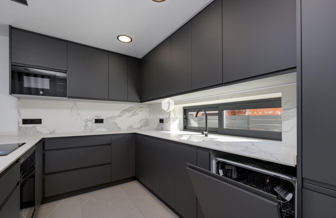 Nowy budynek - Villa -
Torrevieja - Sector 25