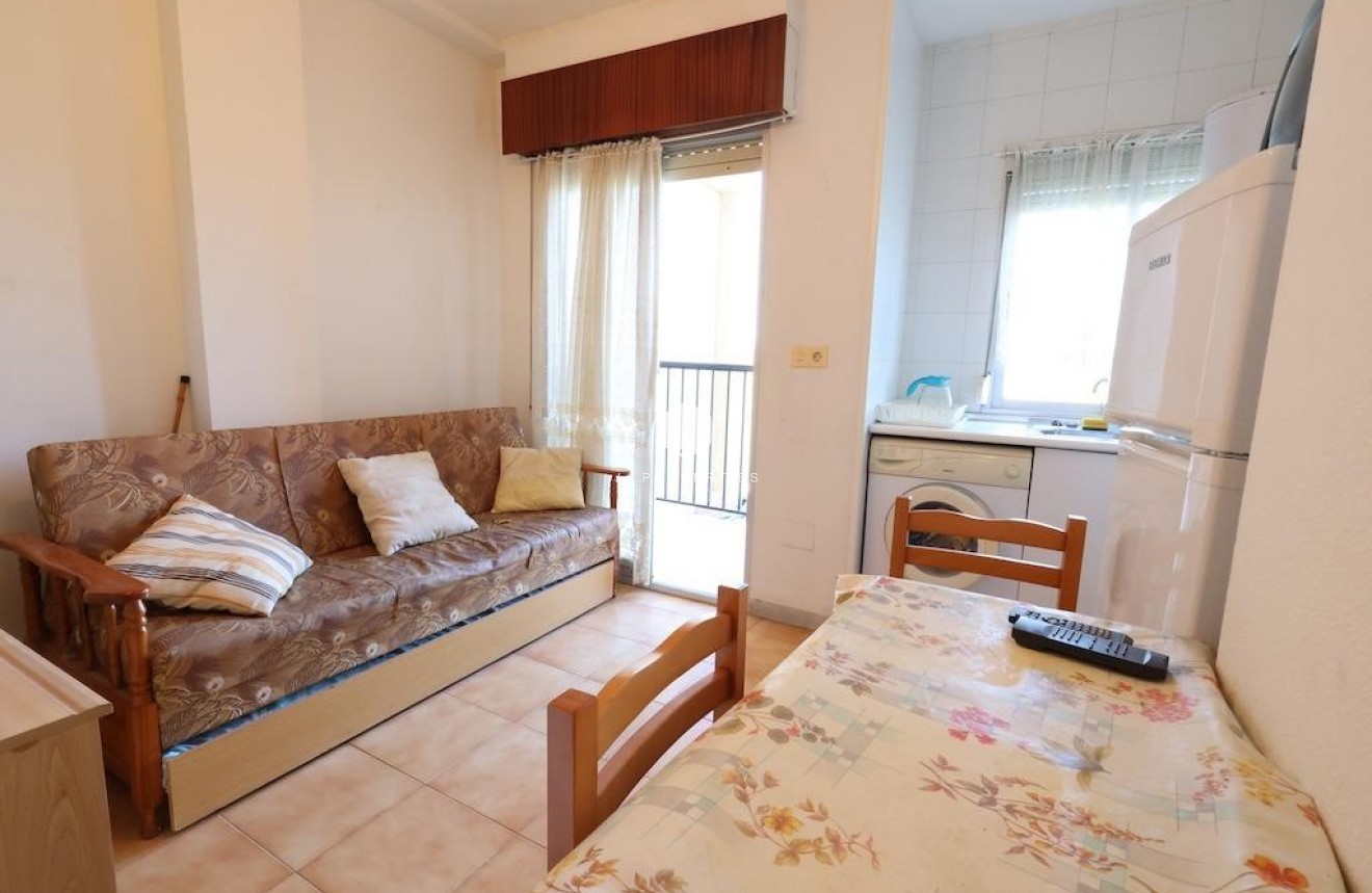 Tweedehands - Appartement / flat -
Torrevieja - Costa Blanca