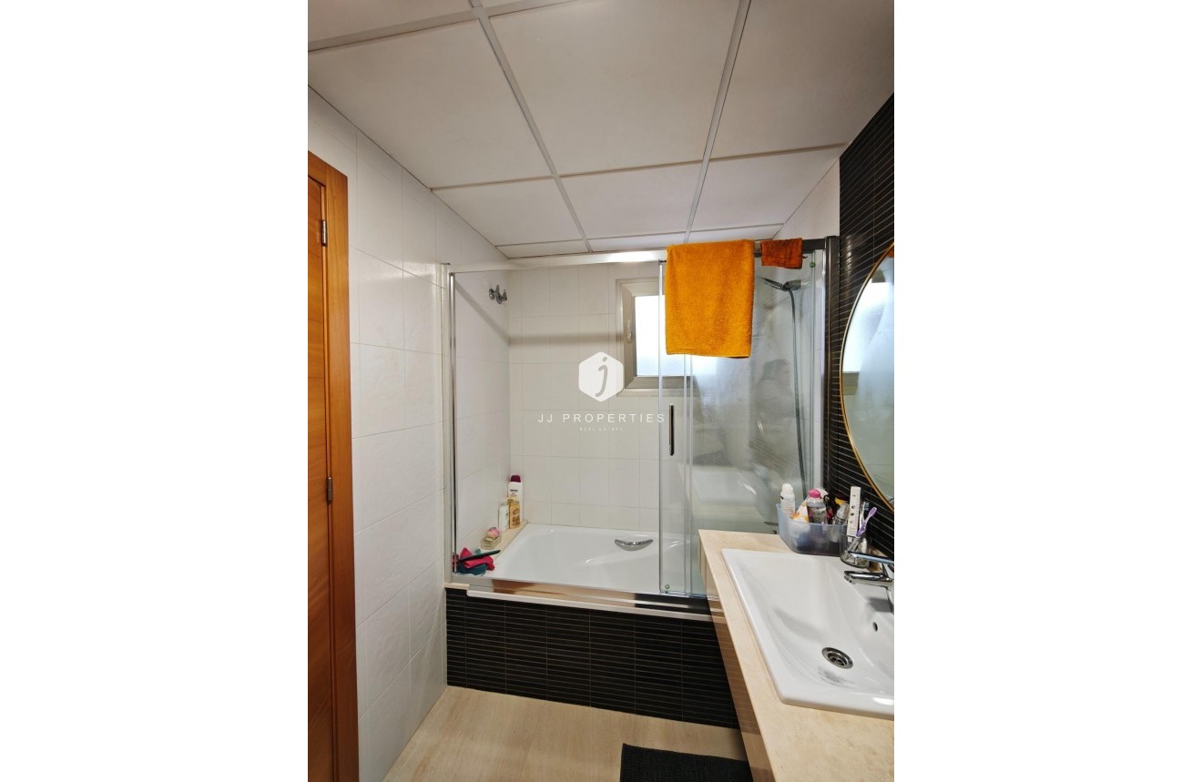 Segunda mano - Apartamento / piso -
San Miguel de Salinas