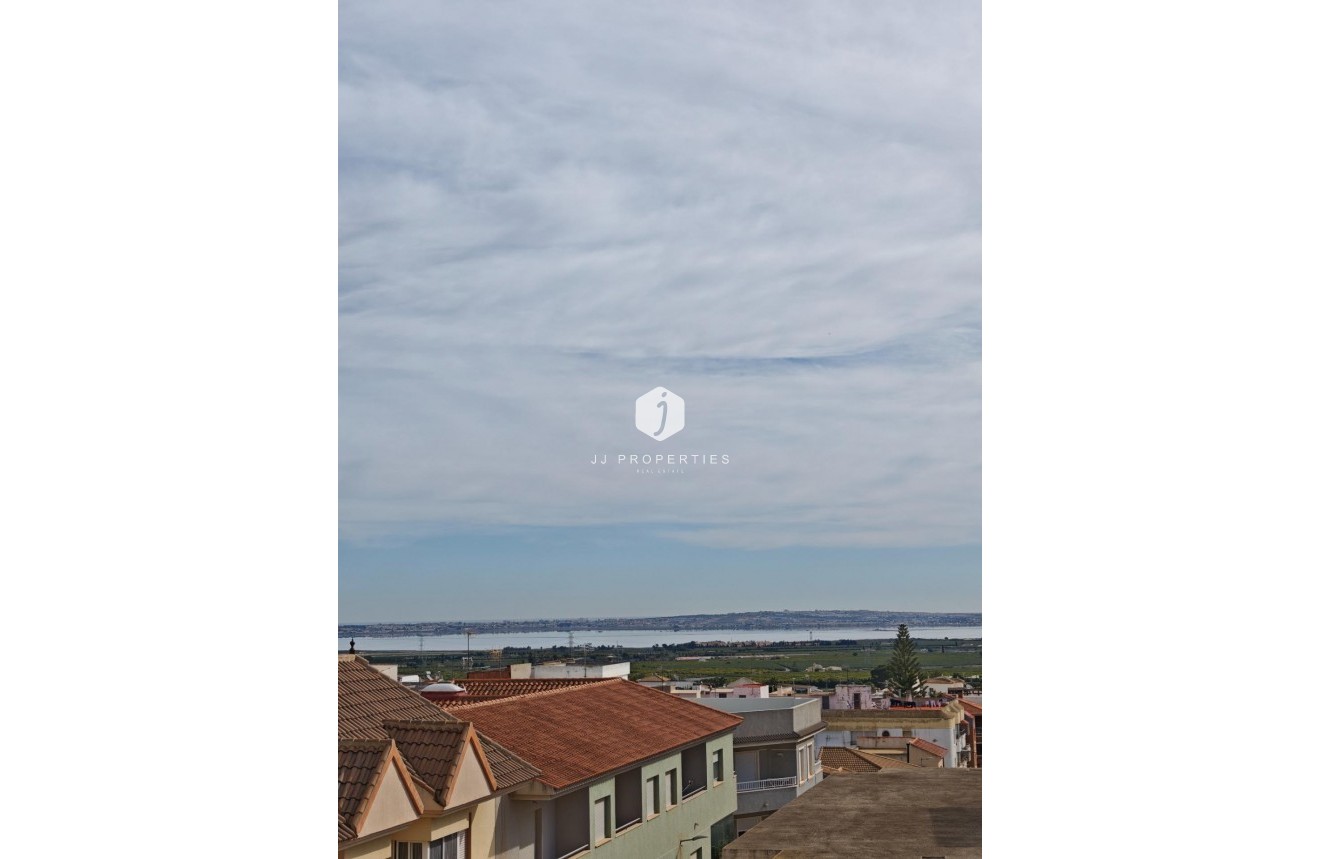 Segunda mano - Apartamento / piso -
San Miguel de Salinas