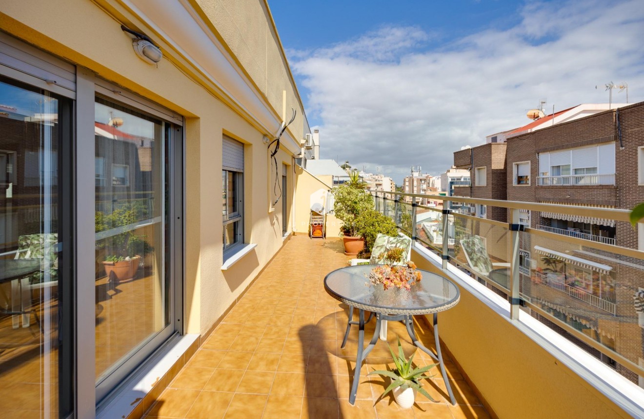 Aus zweiter Hand - Penthouse -
Torrevieja - Centro