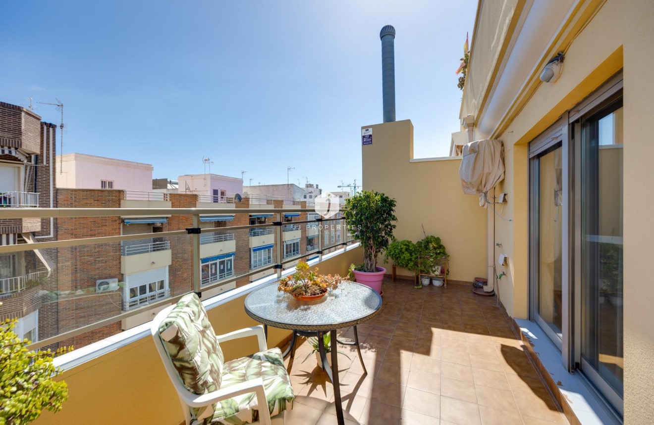 Aus zweiter Hand - Penthouse -
Torrevieja - Centro