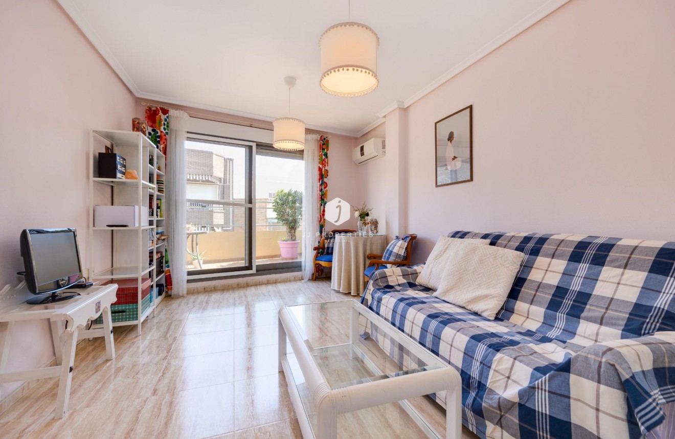 Aus zweiter Hand - Penthouse -
Torrevieja - Centro