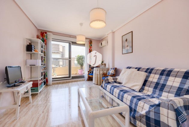 Aus zweiter Hand - Penthouse -
Torrevieja - Centro