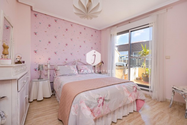 Aus zweiter Hand - Penthouse -
Torrevieja - Centro