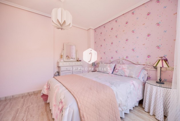 Aus zweiter Hand - Penthouse -
Torrevieja - Centro