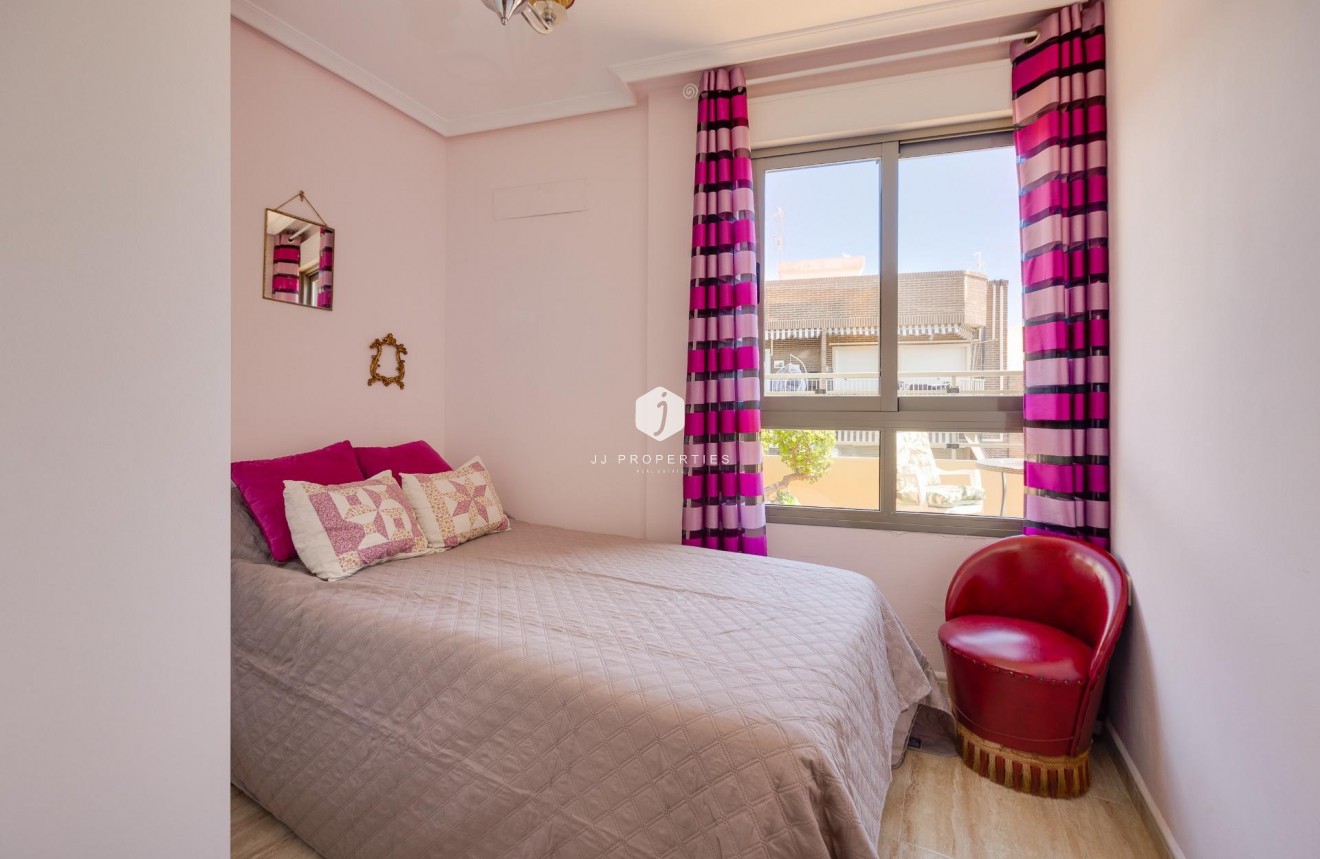 Aus zweiter Hand - Penthouse -
Torrevieja - Centro