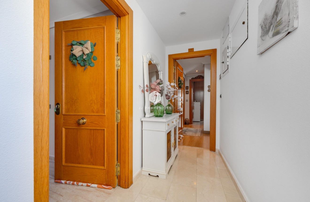 Aus zweiter Hand - Penthouse -
Torrevieja - Centro