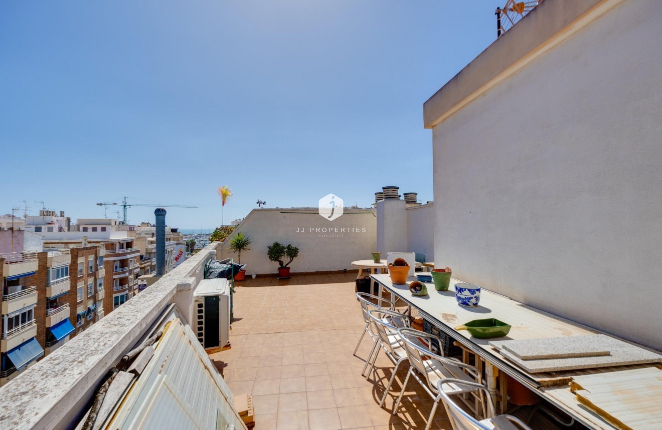 Aus zweiter Hand - Penthouse -
Torrevieja - Centro