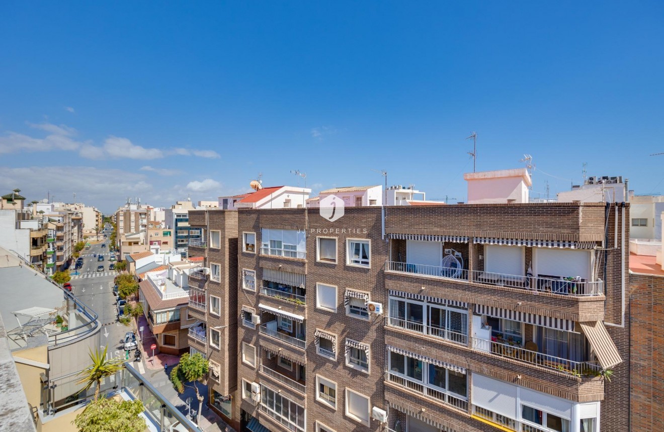 Aus zweiter Hand - Penthouse -
Torrevieja - Centro