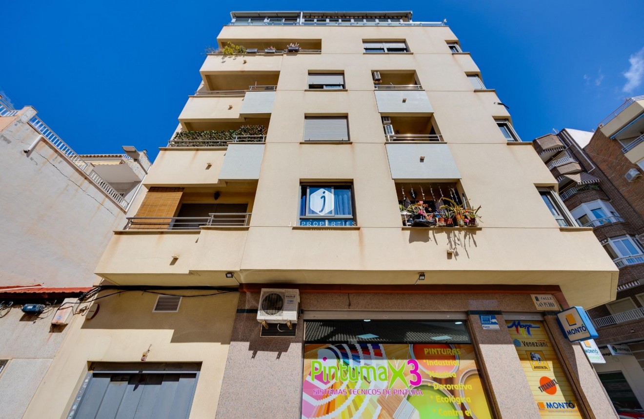 Aus zweiter Hand - Penthouse -
Torrevieja - Centro